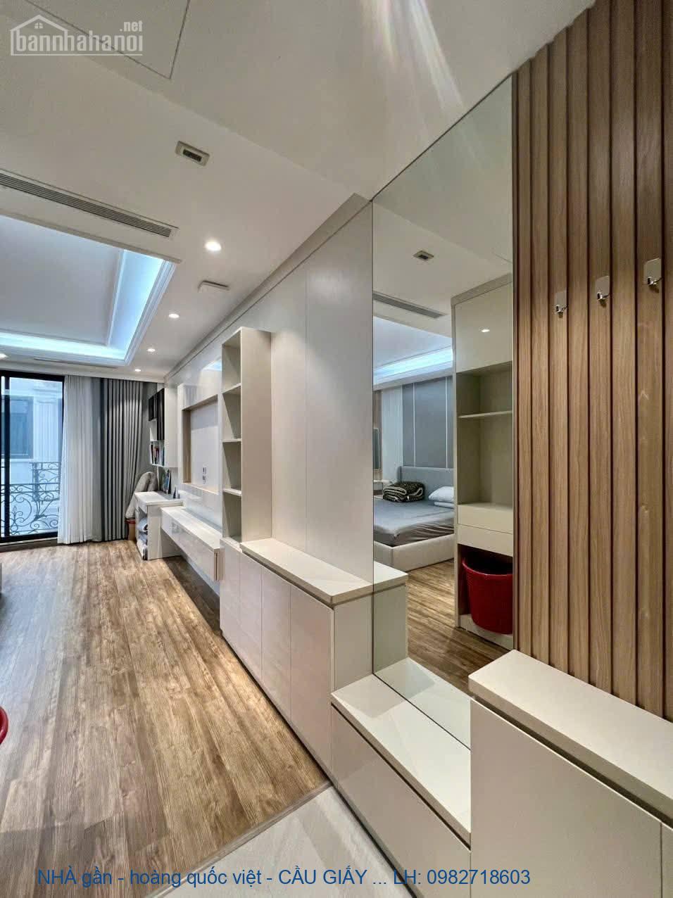 NHÀ gần - hoàng quốc việt - CẦU GIẤY - Oto ngủ cửa 10 tỷ 